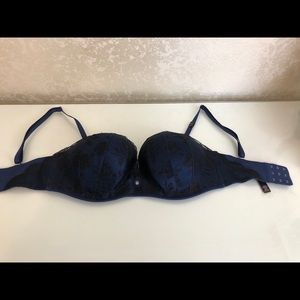Victoria’s Secret Navy/Black lace bra